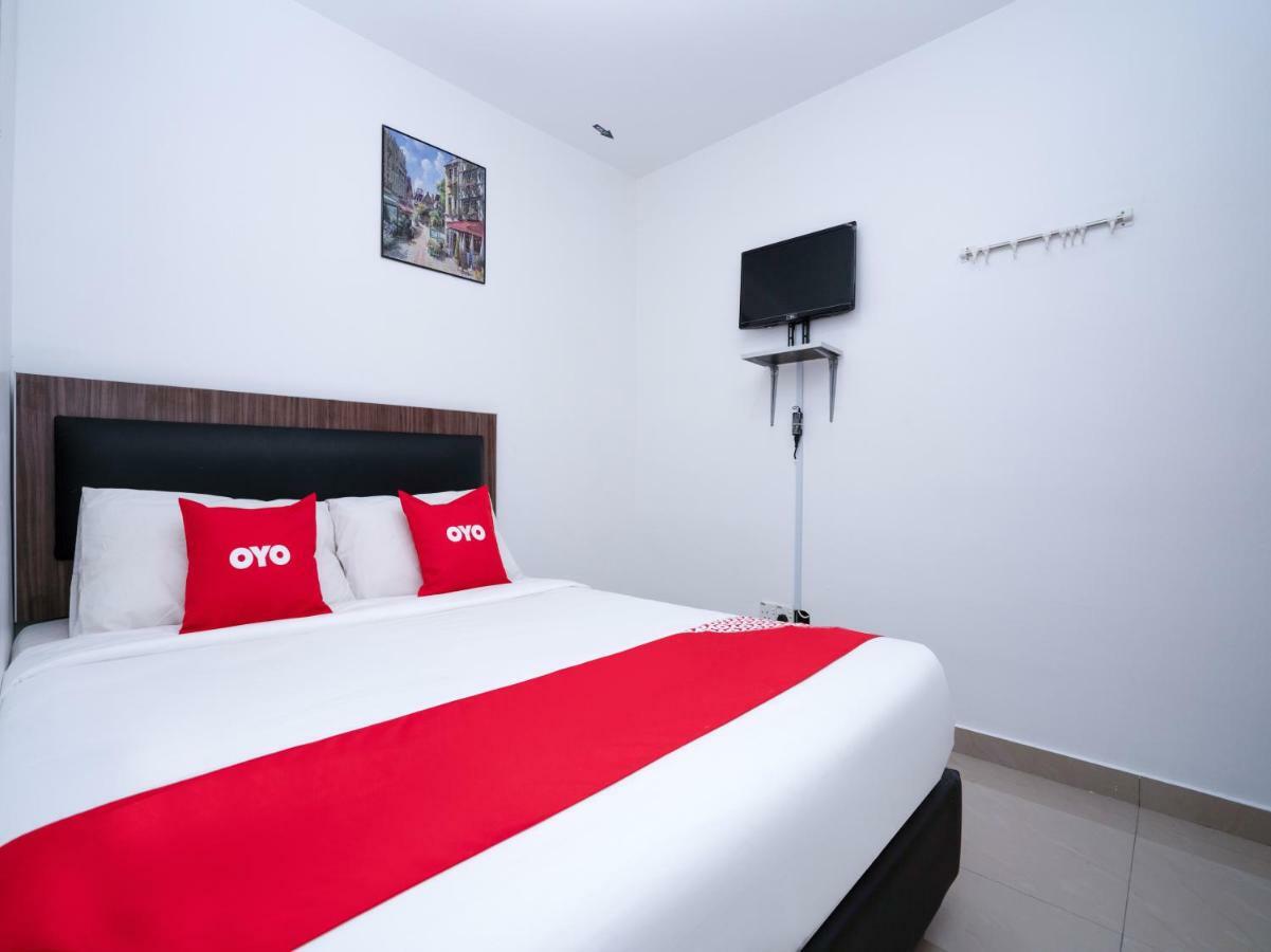 Oyo 44093 Vrm Hotel 芙蓉 外观 照片