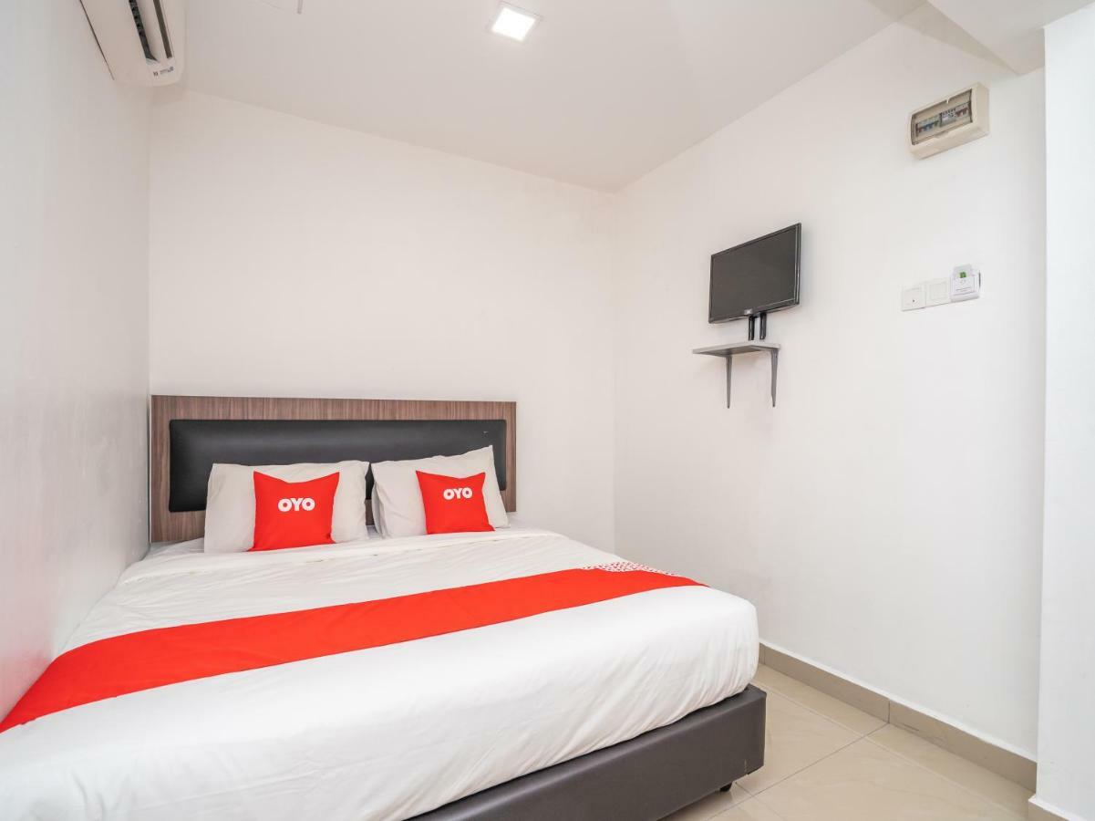 Oyo 44093 Vrm Hotel 芙蓉 外观 照片