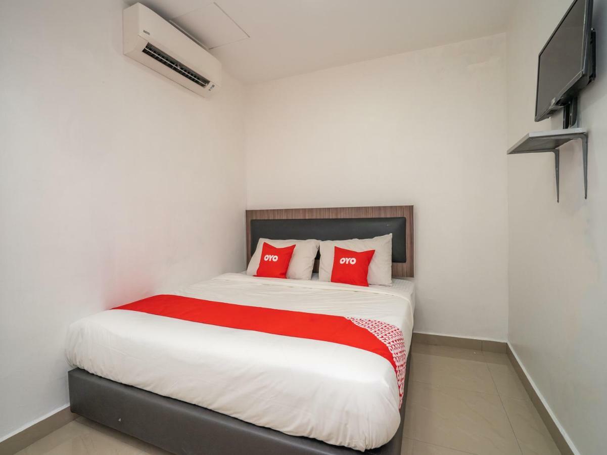Oyo 44093 Vrm Hotel 芙蓉 外观 照片