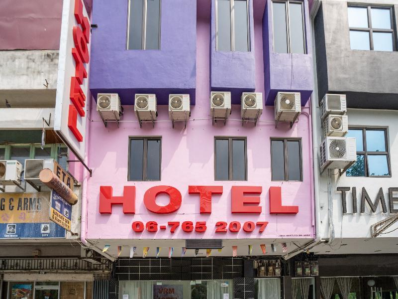 Oyo 44093 Vrm Hotel 芙蓉 外观 照片