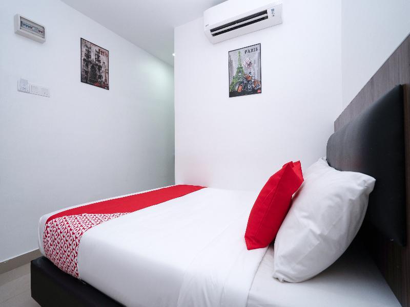 Oyo 44093 Vrm Hotel 芙蓉 外观 照片